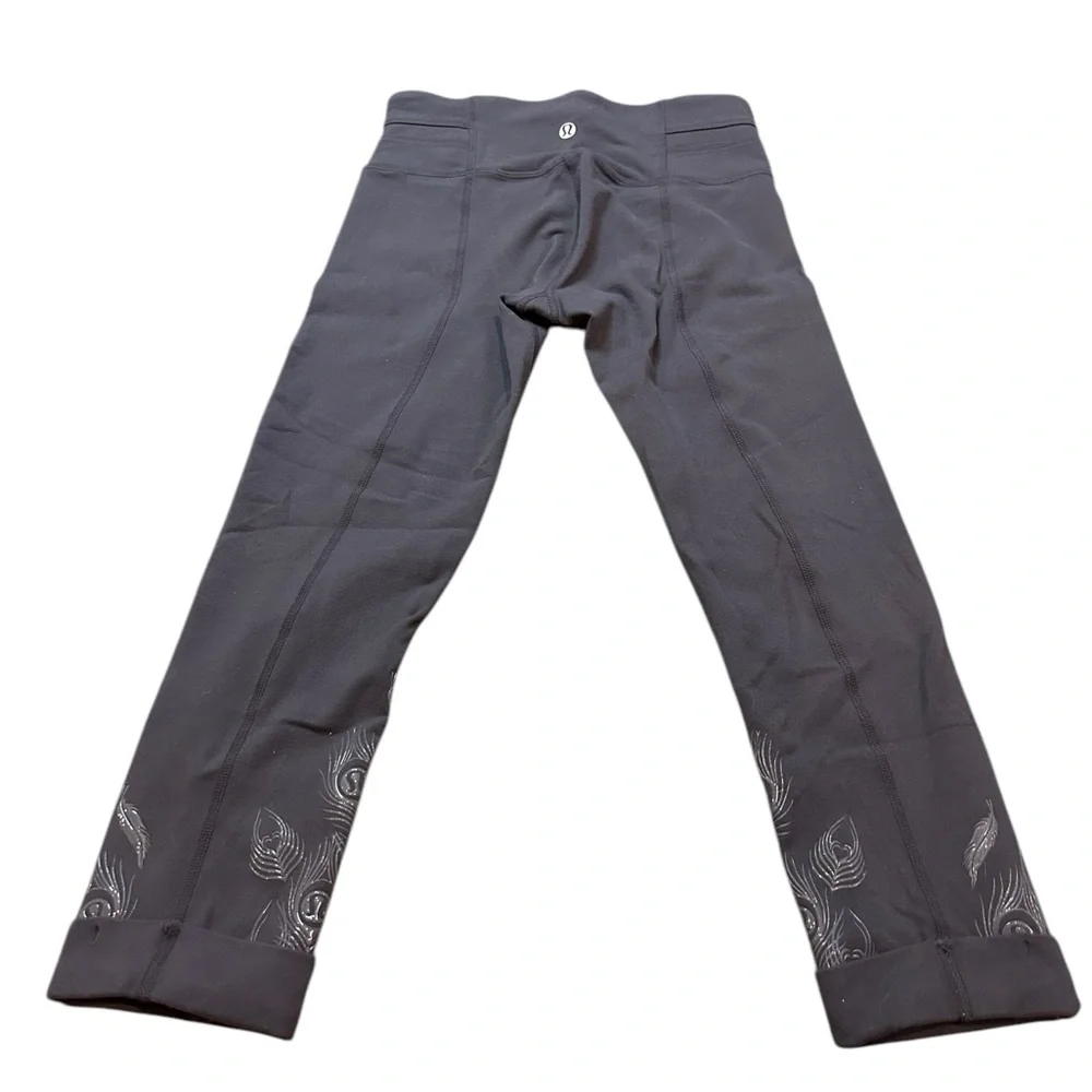 Lululemon Acro cropped grey leggings size 4 peacock‎